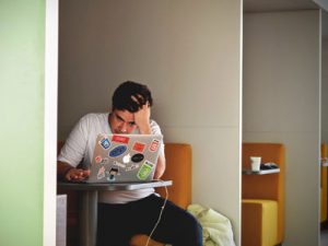 Estres en el trabajo, un factor de riesgo laboral